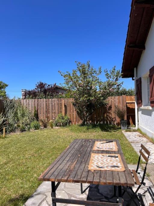 Agreable Maison Landaise Proche Du Lac Sanguinet Exterior foto